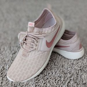 Nike Juvenate Sneaker